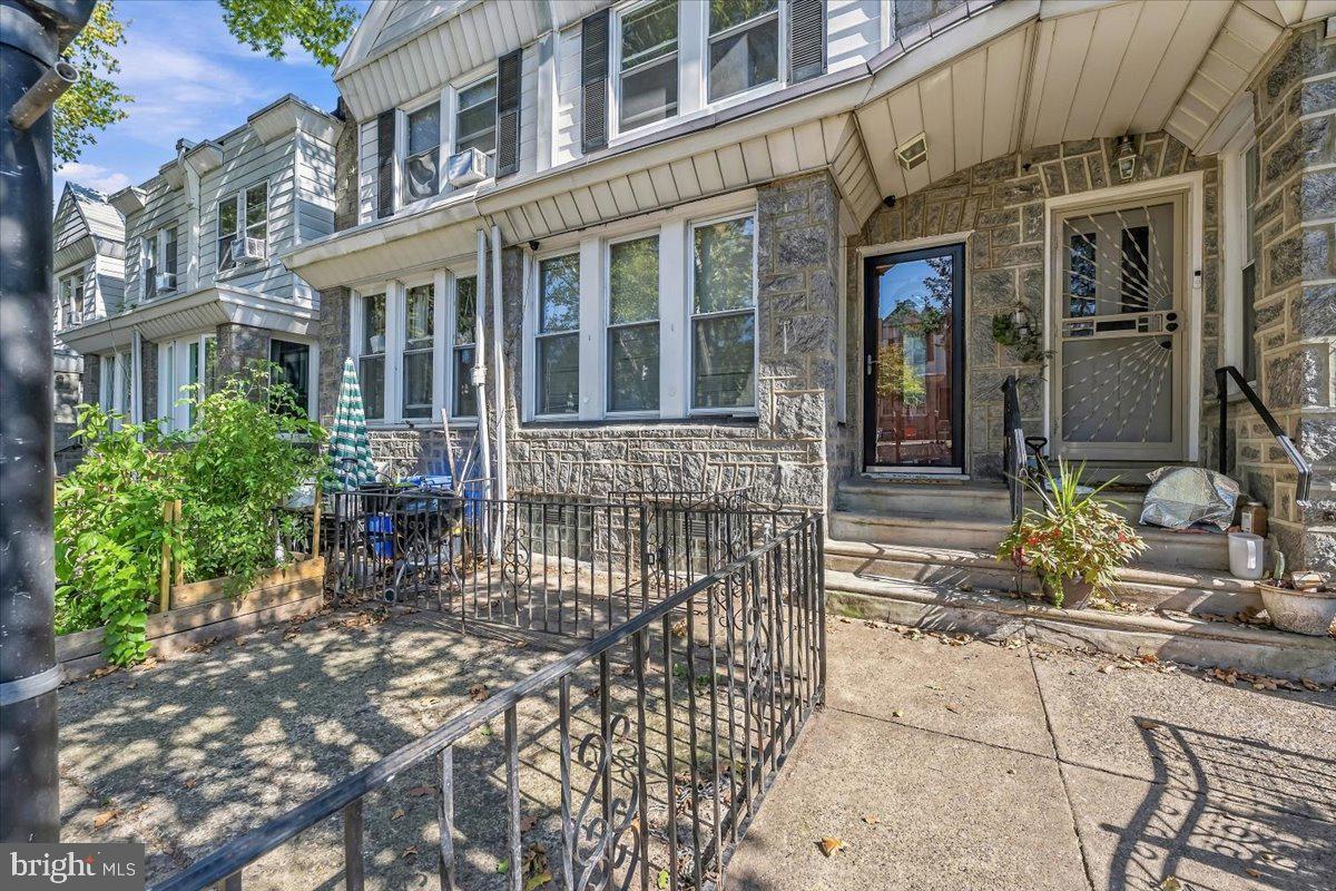 4151 Barnett St Property Photo 31