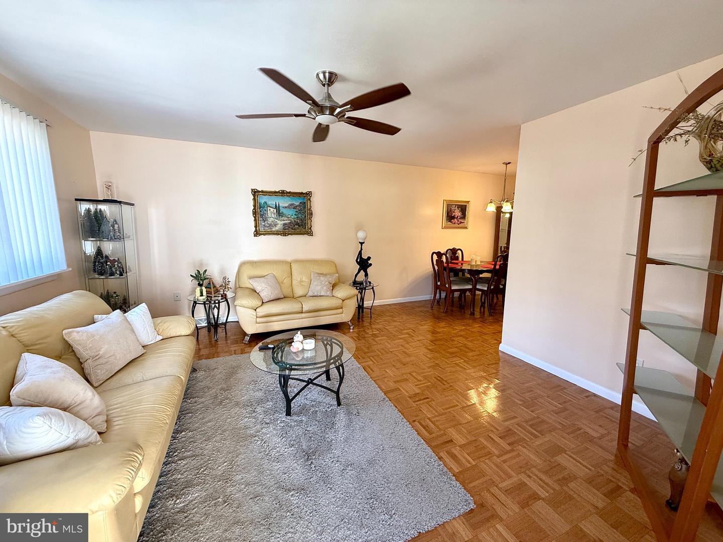232 Robbins St Property Photo 4