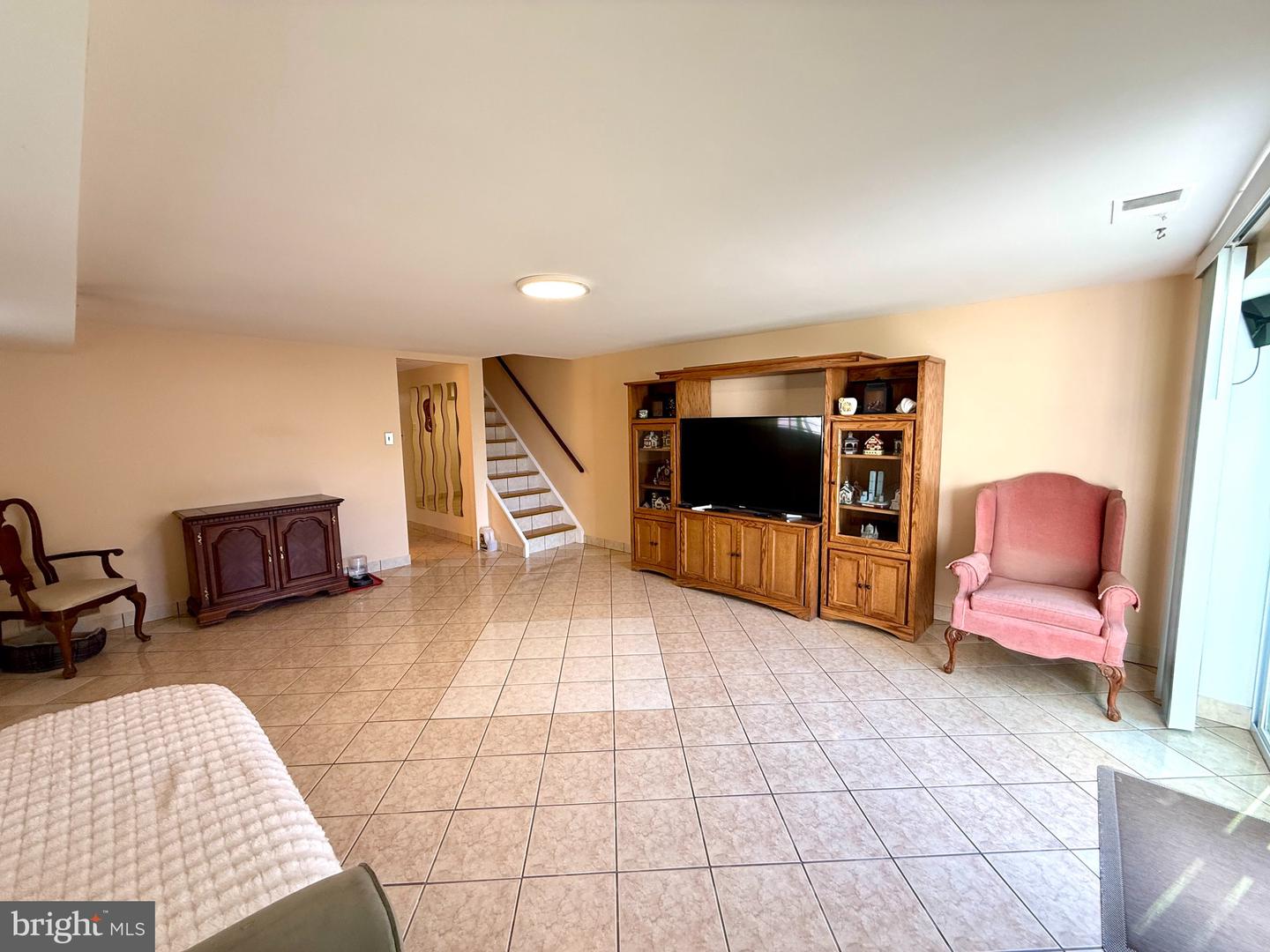 232 Robbins St Property Photo 23