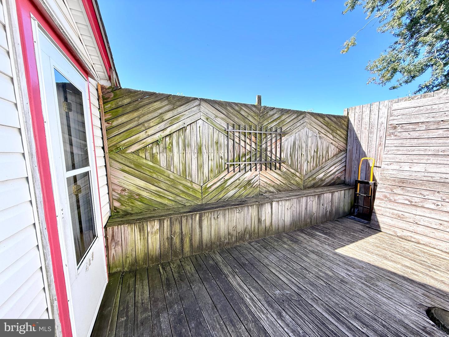 232 Robbins St Property Photo 38