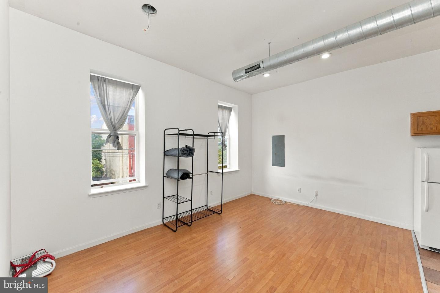 1305 N 15th St #d Property Photo 3