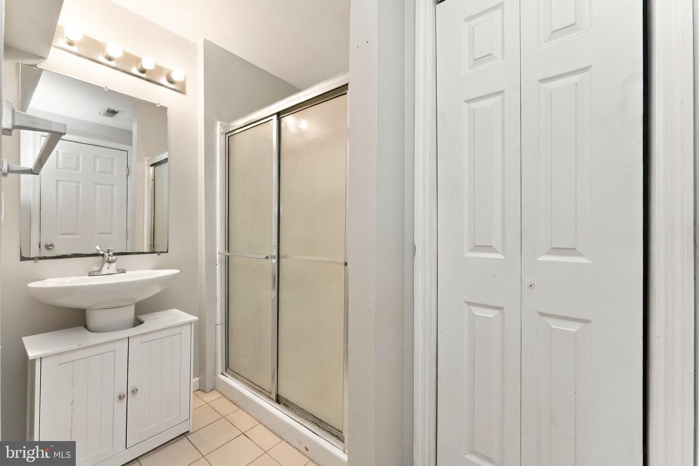 1305 N 15th St #d Property Photo 5