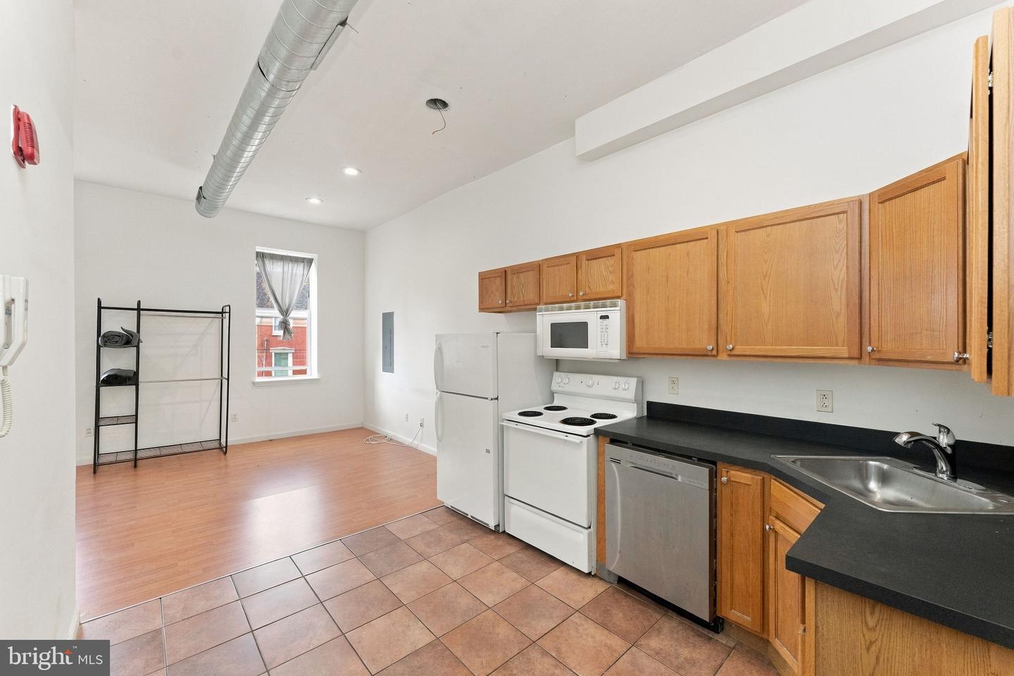 1305 N 15th St #d Property Photo 6