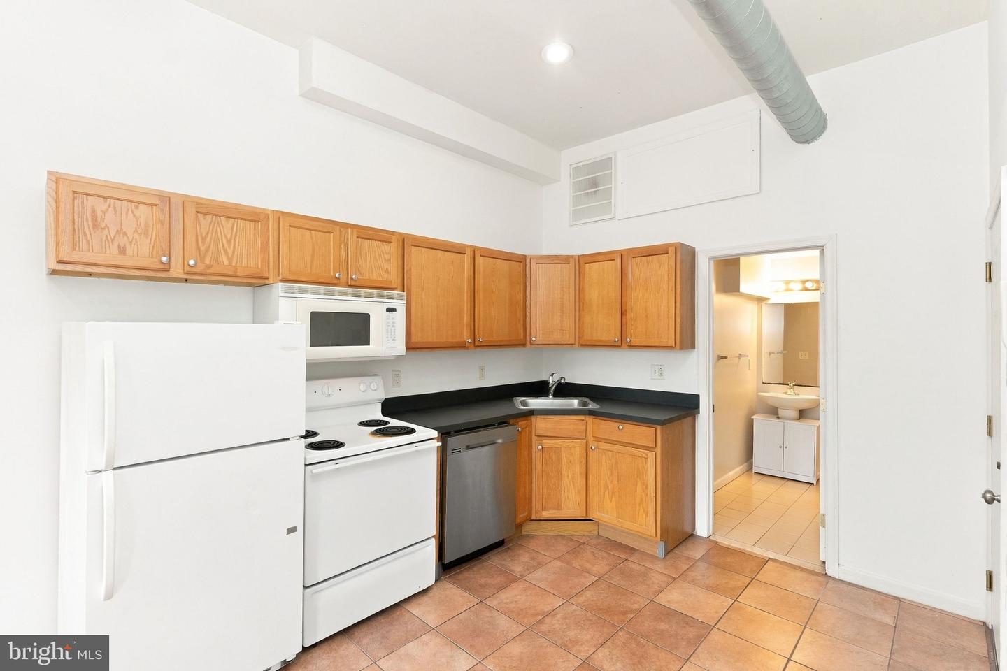 1305 N 15th St #d Property Photo 7