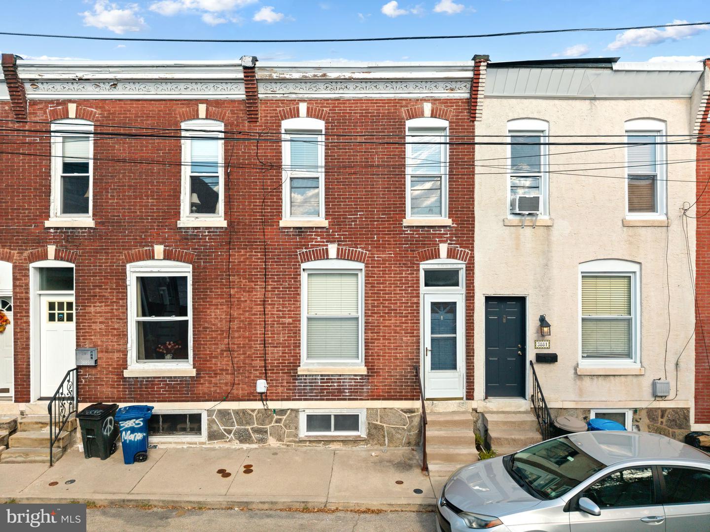 3883 MANOR ST Property Photo 1