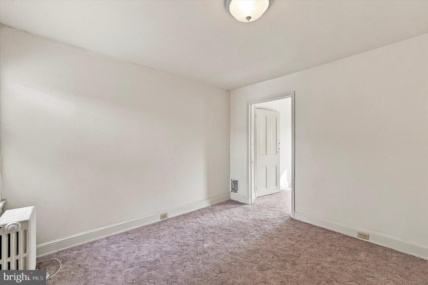 1127 Green St Property Photo 31