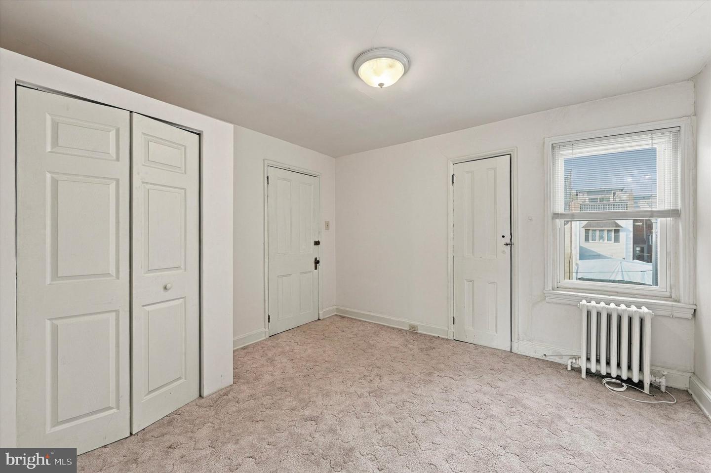 1127 Green St Property Photo 32
