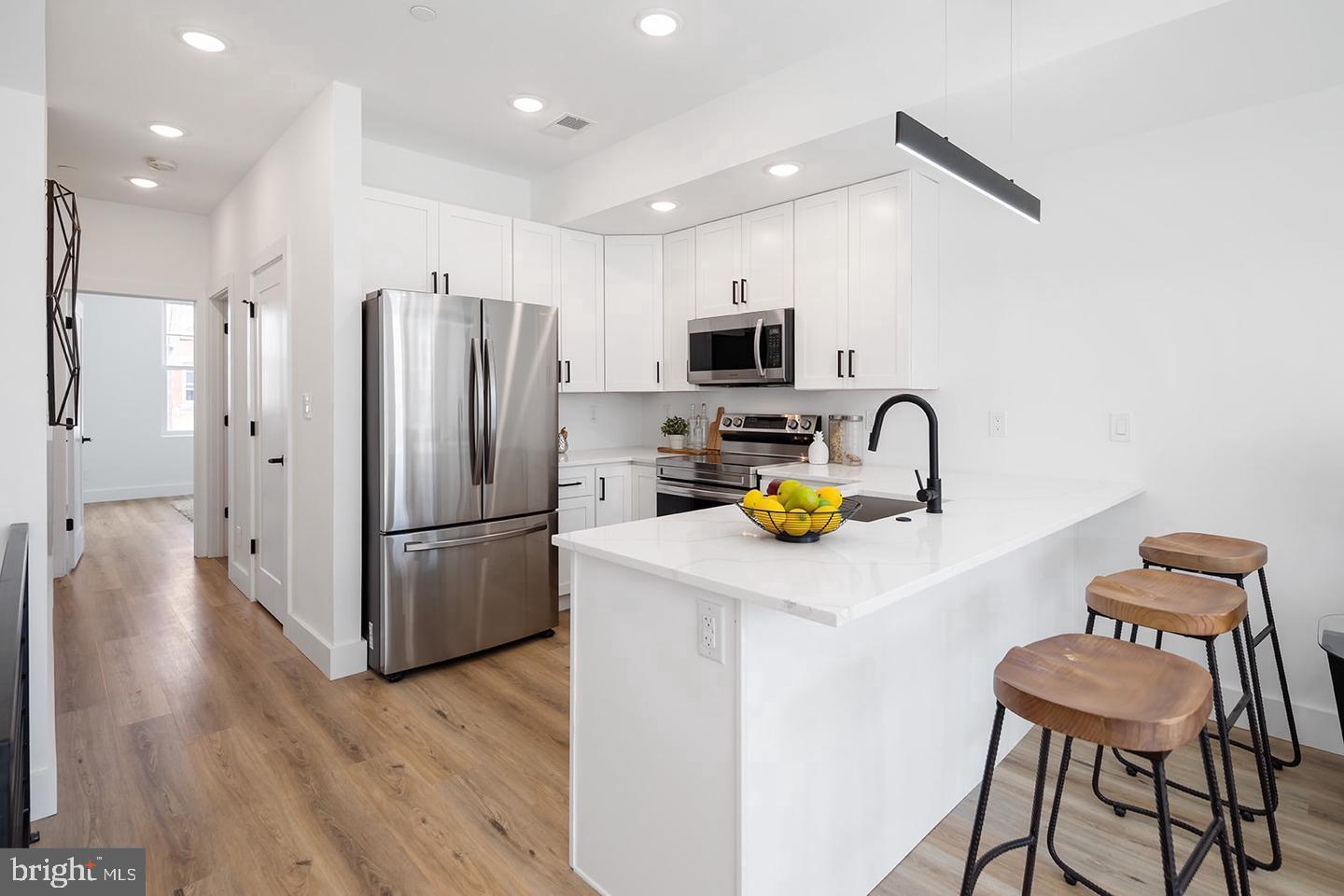 3108 CLIFFORD ST #A Property Photo 1