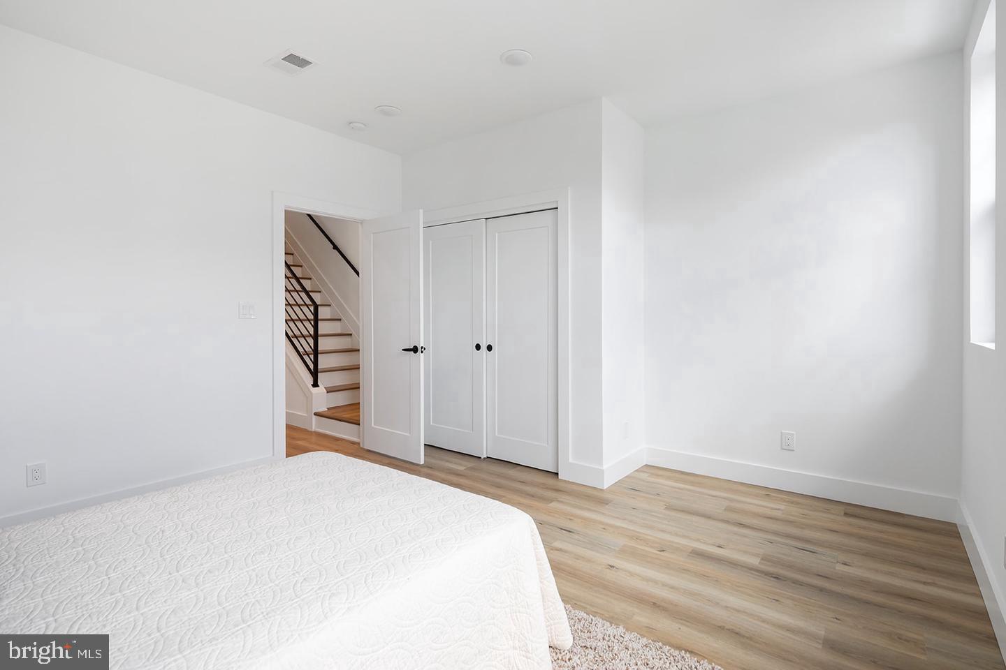 3108 Clifford St #a Property Photo 8