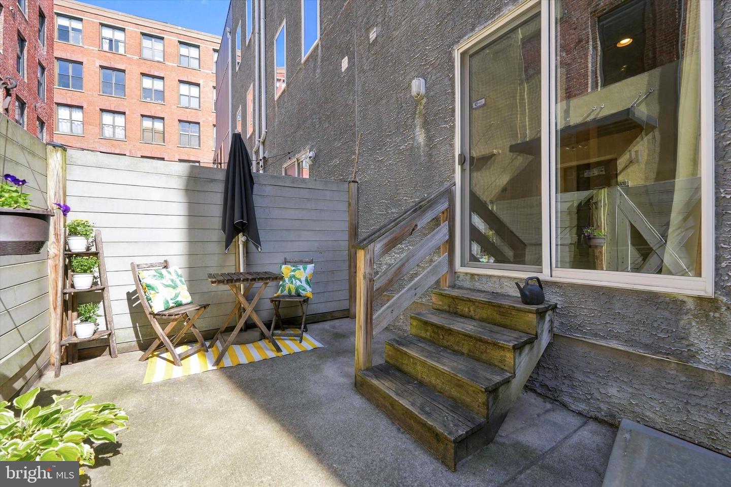 1140 N Orianna St Property Photo 16