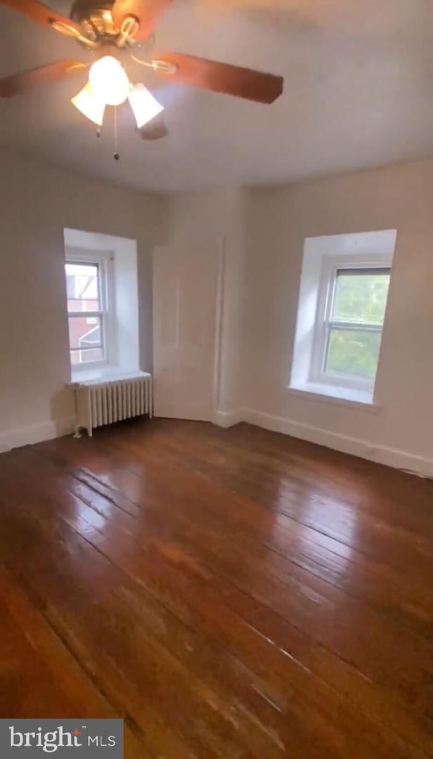 110 42nd St #3f Property Photo 2