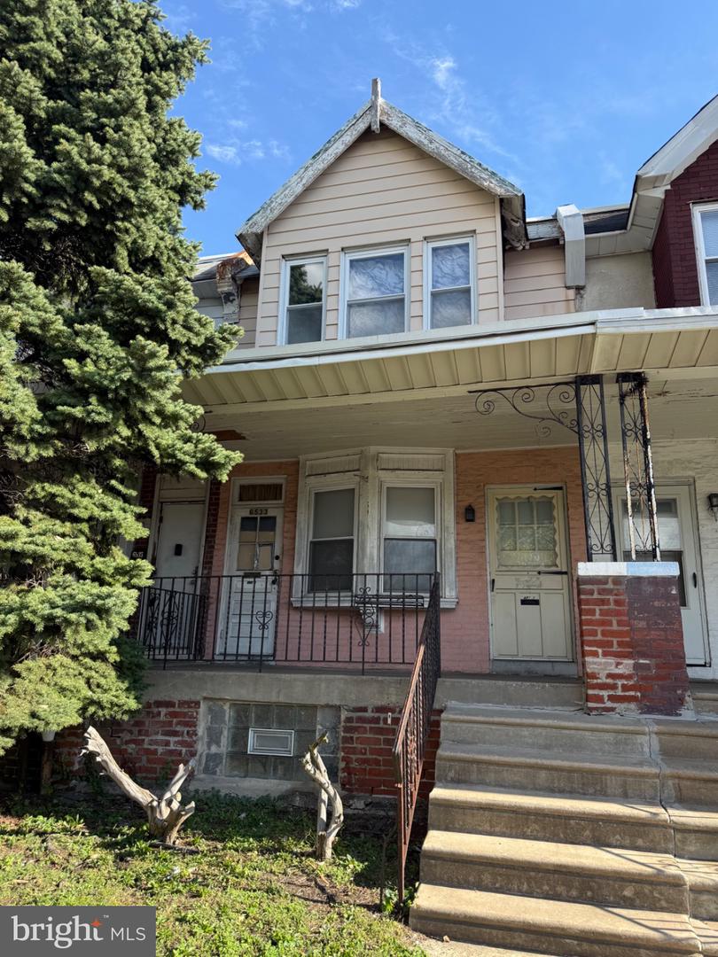 6533 TORRESDALE AVE Property Photo 1