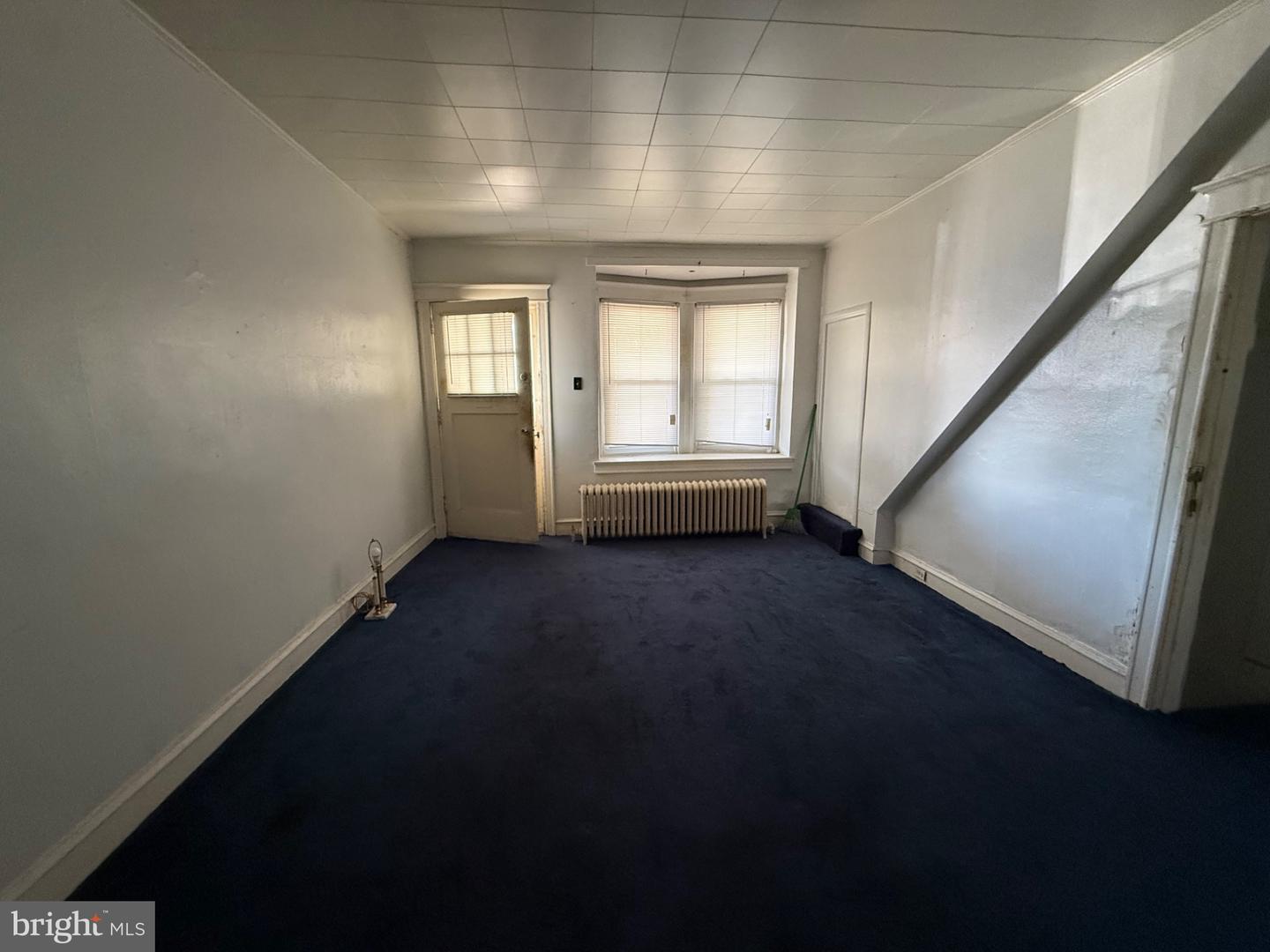 6533 Torresdale Ave Property Photo 4