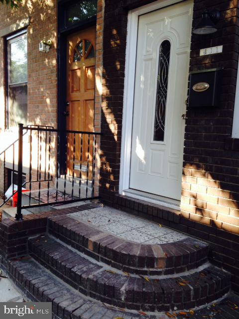 411 GREENWICH ST Property Photo 1