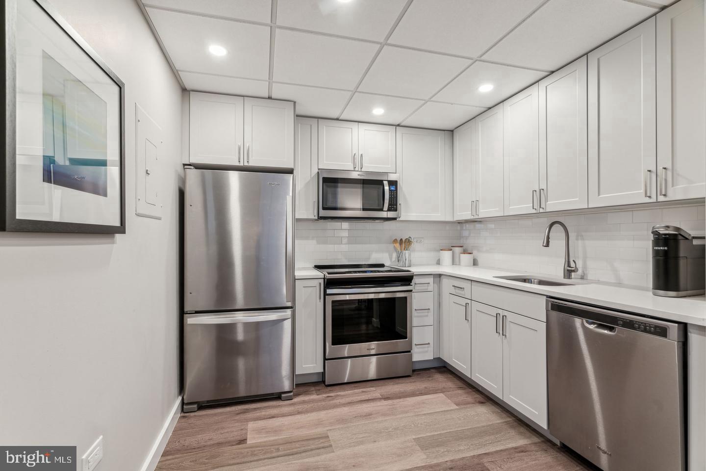 875 Sansom Street #831 Property Photo 12