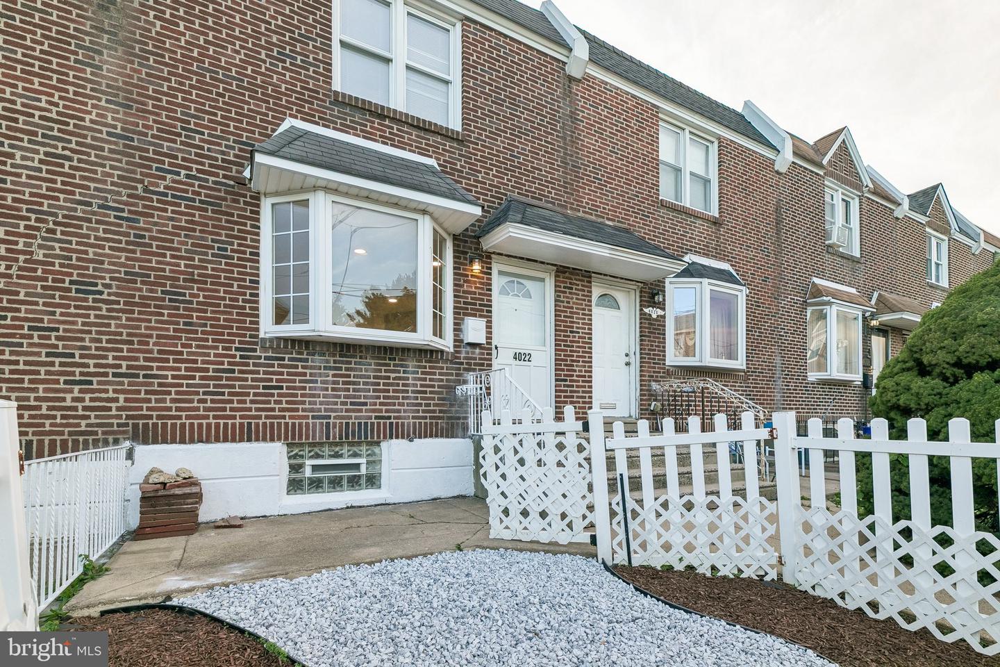 4022 Benner St Property Photo 2