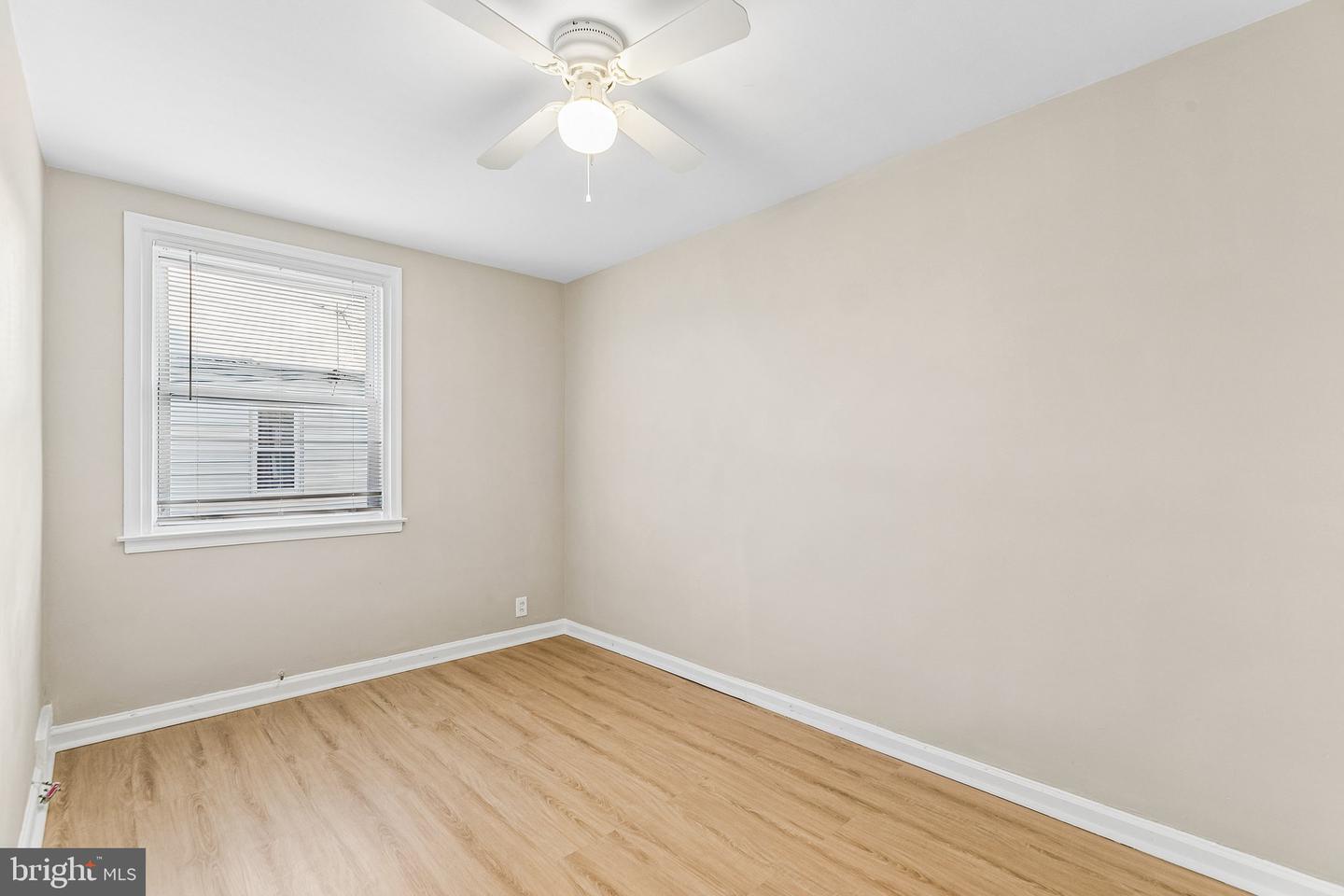 4022 Benner St Property Photo 19