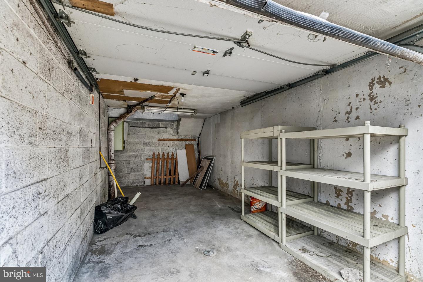 4022 Benner St Property Photo 27