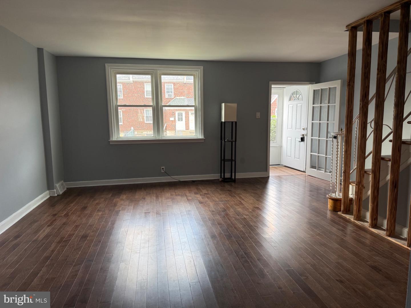 6809 Oakland St Property Photo 5