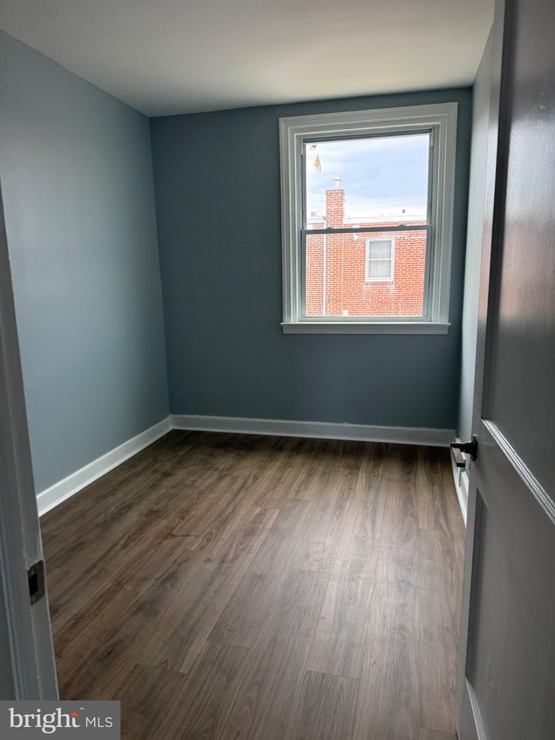6809 Oakland St Property Photo 16