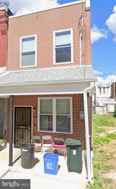 739 N DEKALB ST Property Photo 1