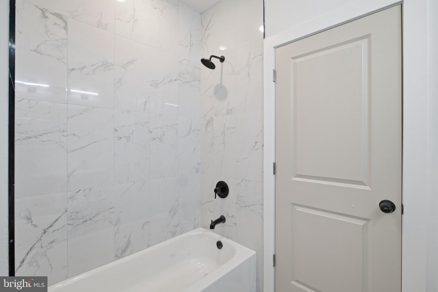 2449 N 6th St #2 Property Photo 16