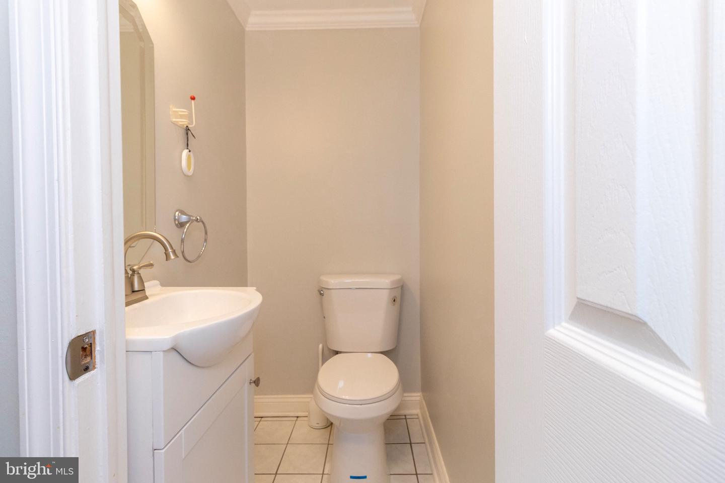2653 Maxwell St Property Photo 12
