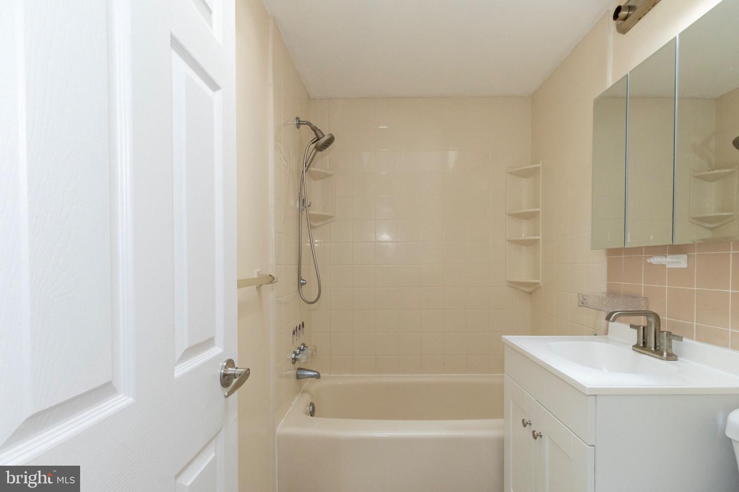 2653 Maxwell St Property Photo 23