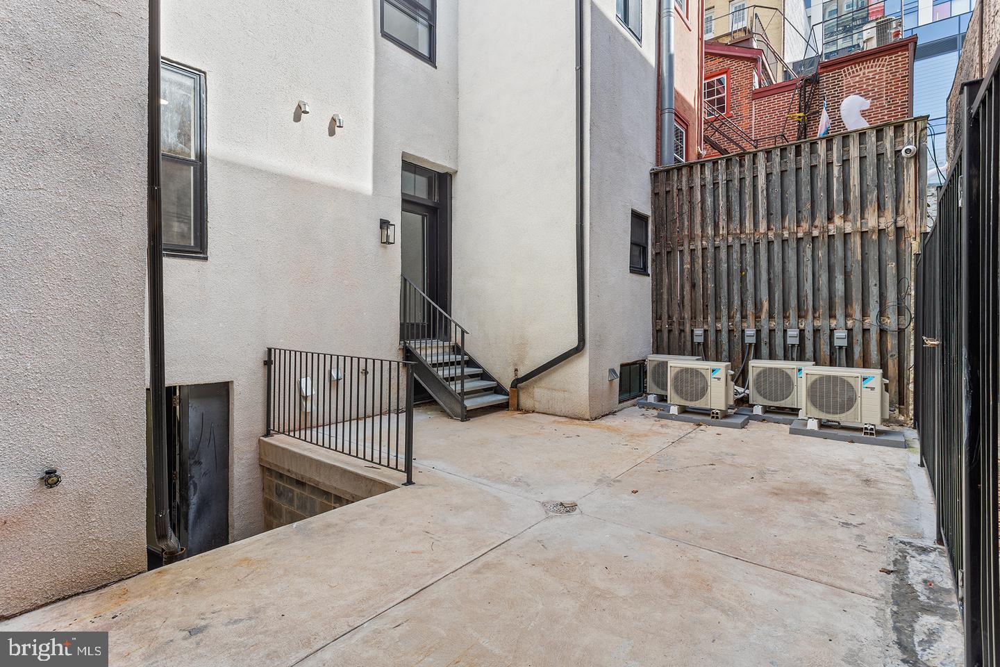 1224-00 Chancellor St #2 Property Photo 15