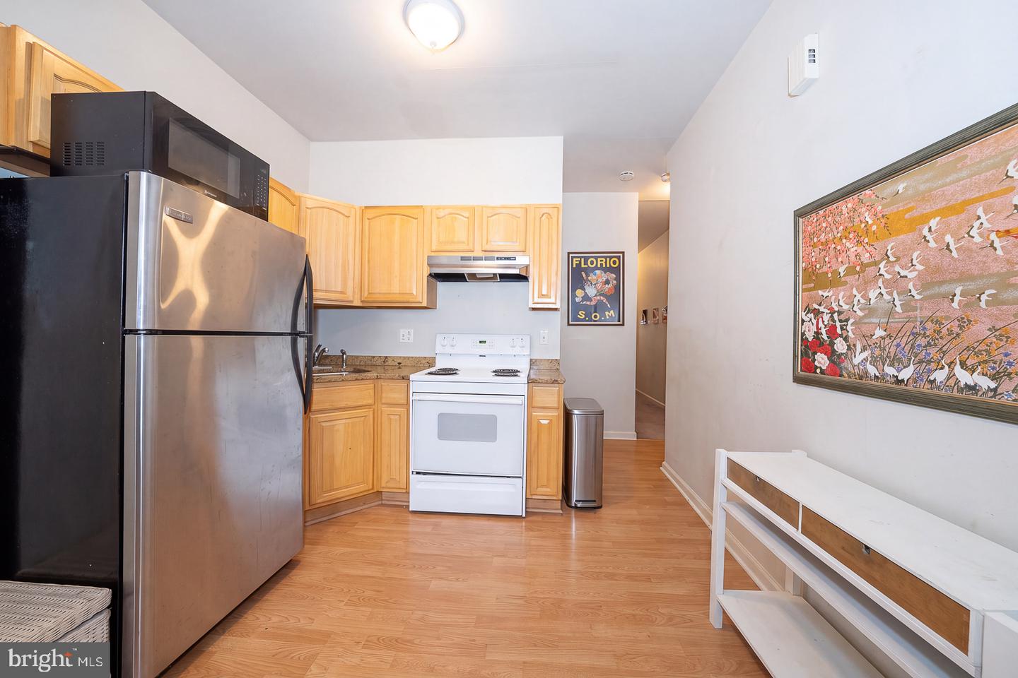 1827 Ginnodo St Property Photo 3