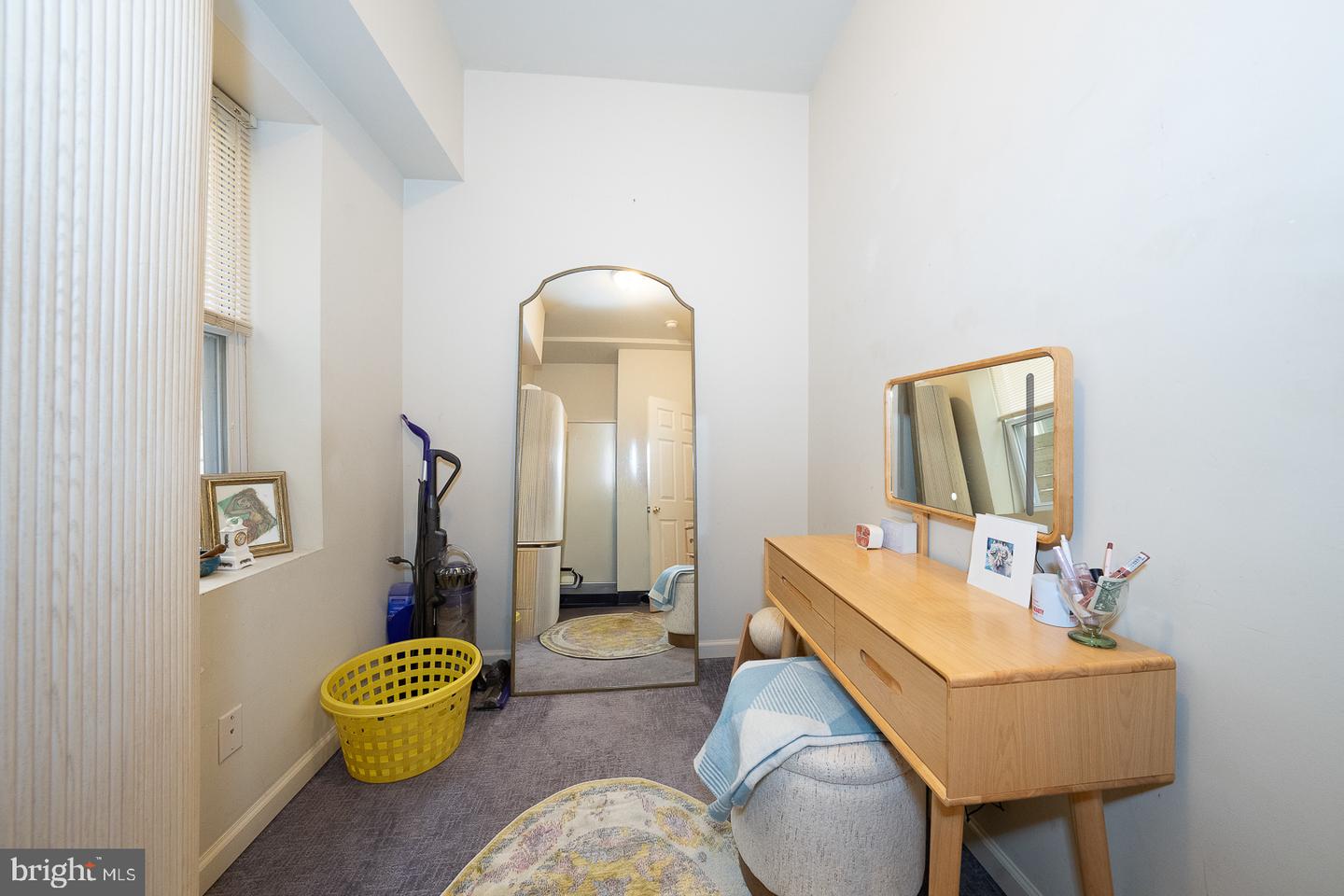 1827 Ginnodo St Property Photo 6