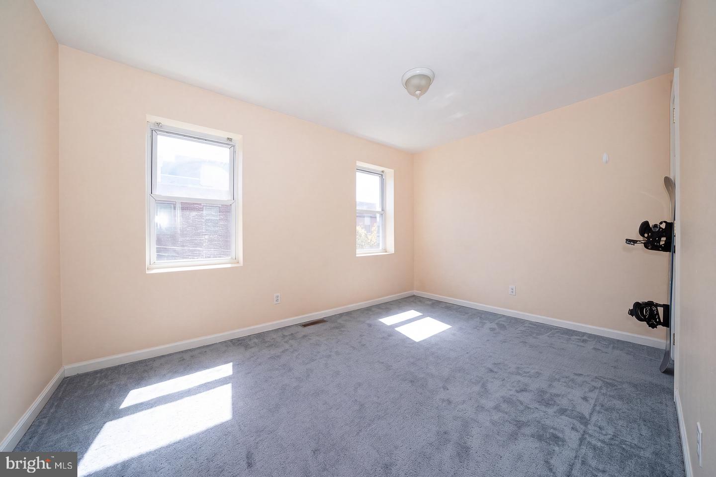 1827 Ginnodo St Property Photo 15