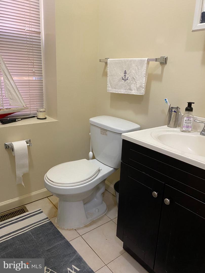 1827 Ginnodo St Property Photo 17