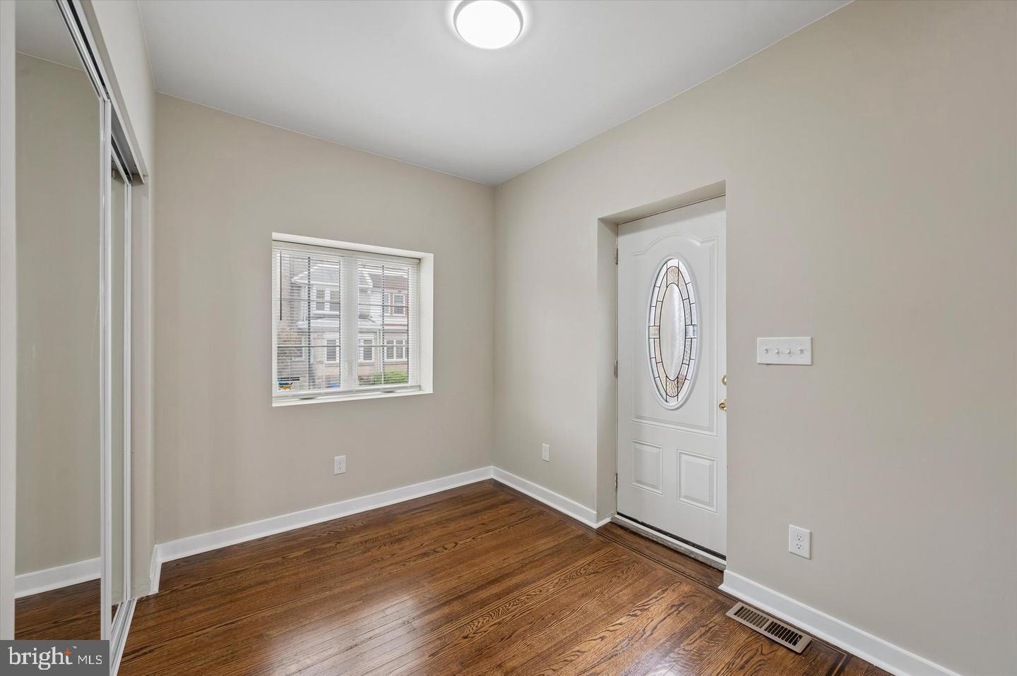 6221 Gardenia St Property Photo 4