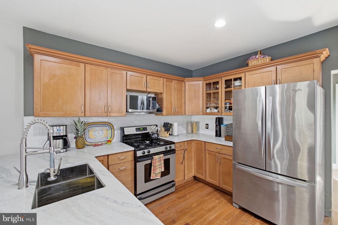 2940 W Girard Ave Property Photo 11
