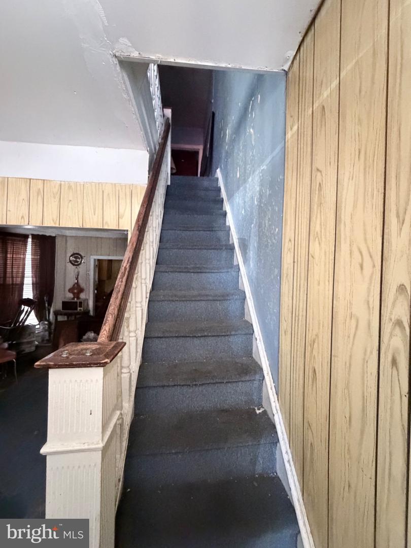 5413 Race St Property Photo 2