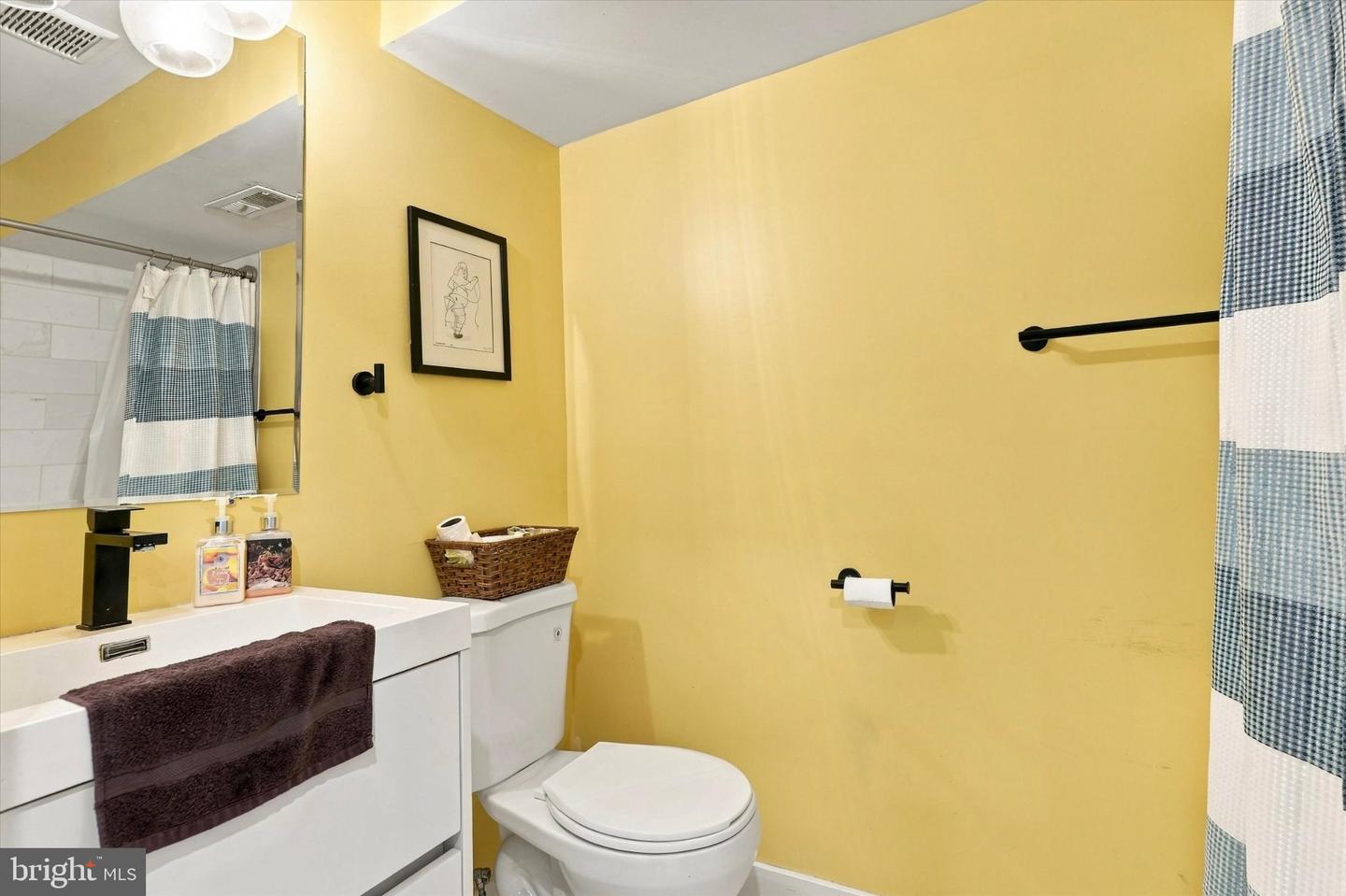 131 W Wilt St Property Photo 23