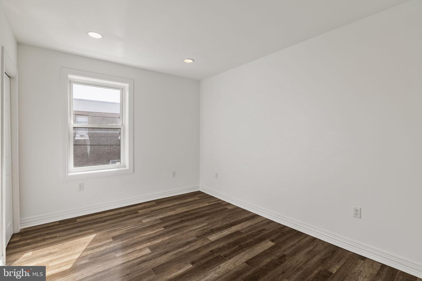 1226 S 21st St Property Photo 14