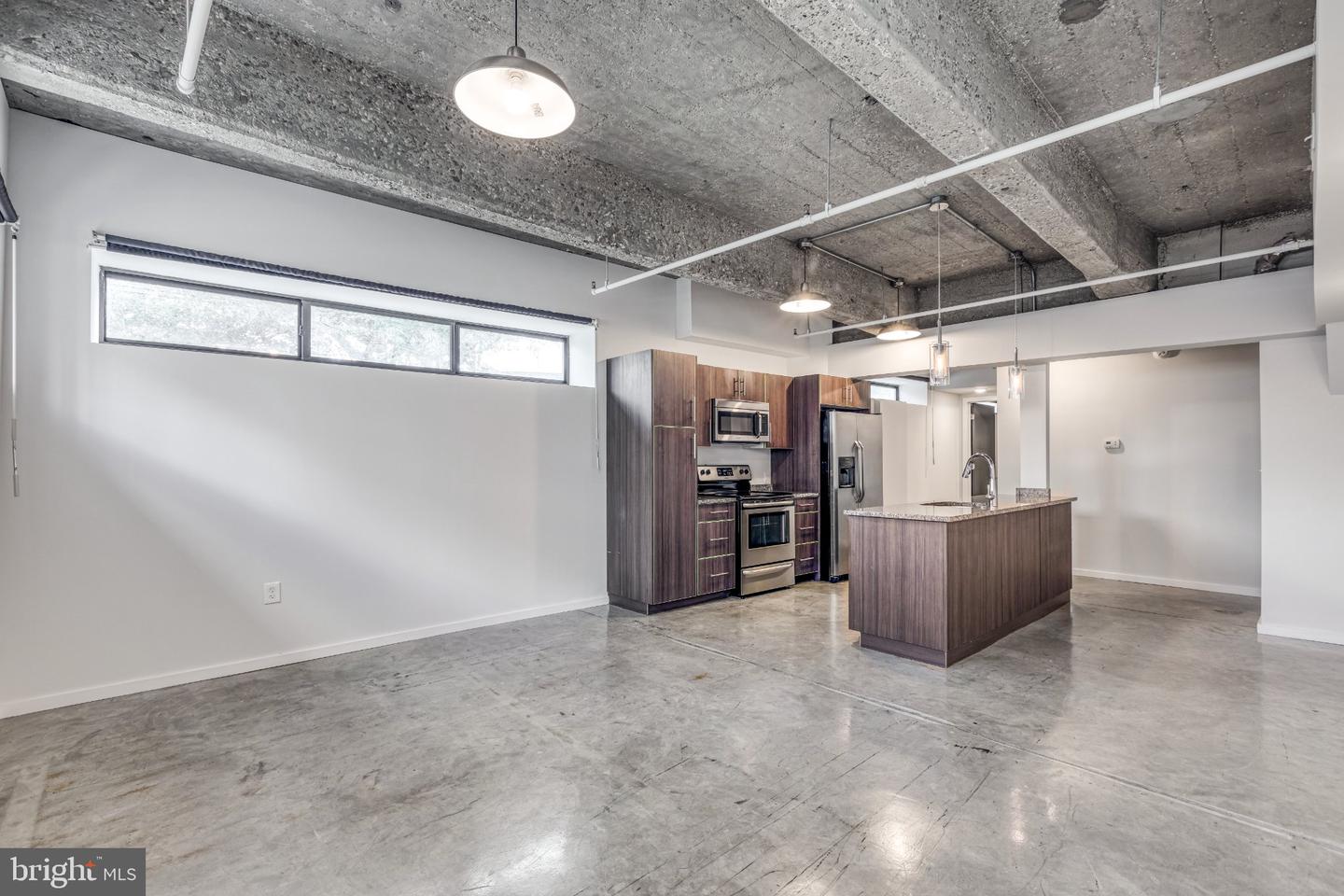 4800 Brown St #unit 103 Property Photo 4