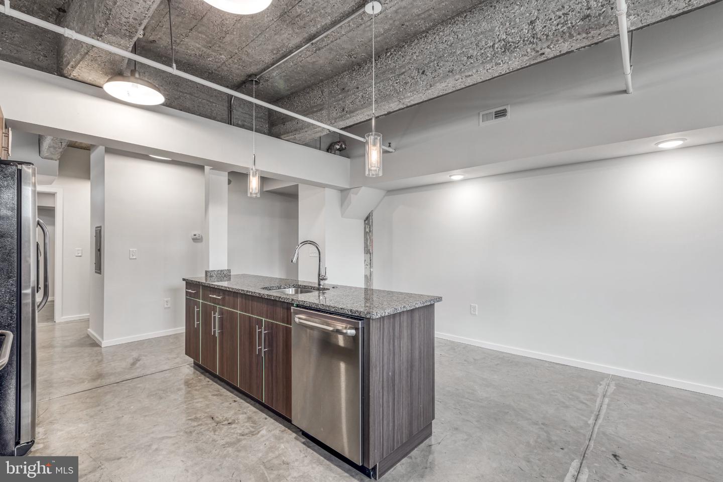 4800 Brown St #unit 103 Property Photo 6