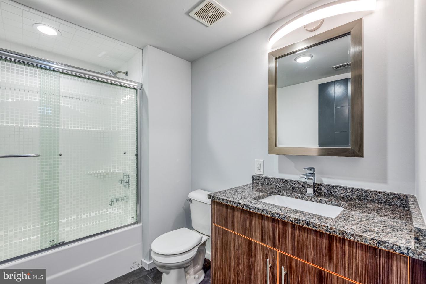 4800 Brown St #unit 103 Property Photo 11
