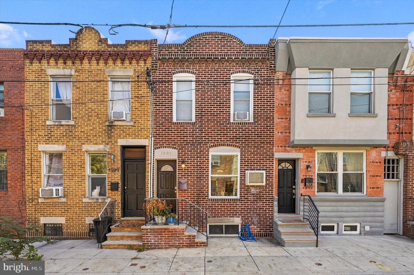 1931 S ISEMINGER ST Property Photo 1