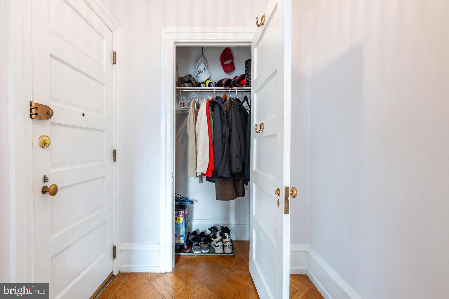 250 S 13th St #3e Property Photo 21