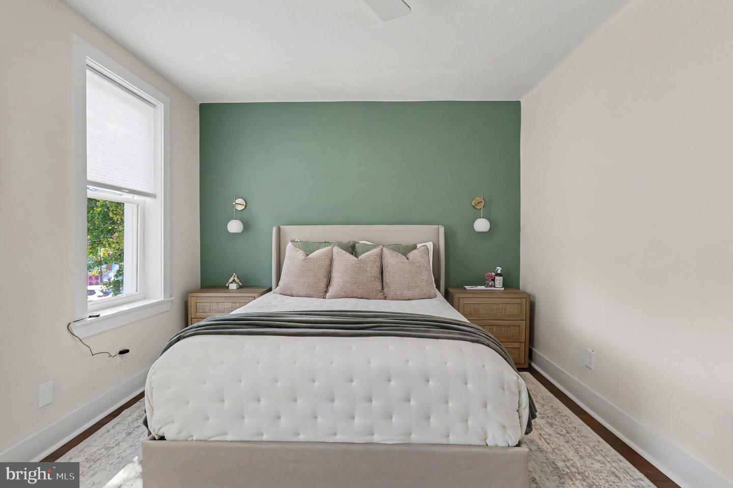 2542 Jasper St Property Photo 21