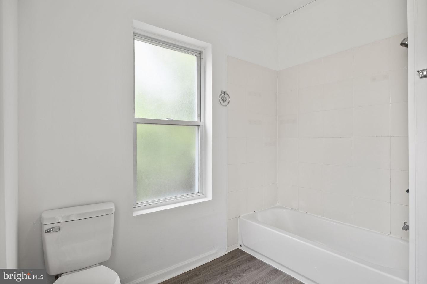 206 Baldwin St Property Photo 18