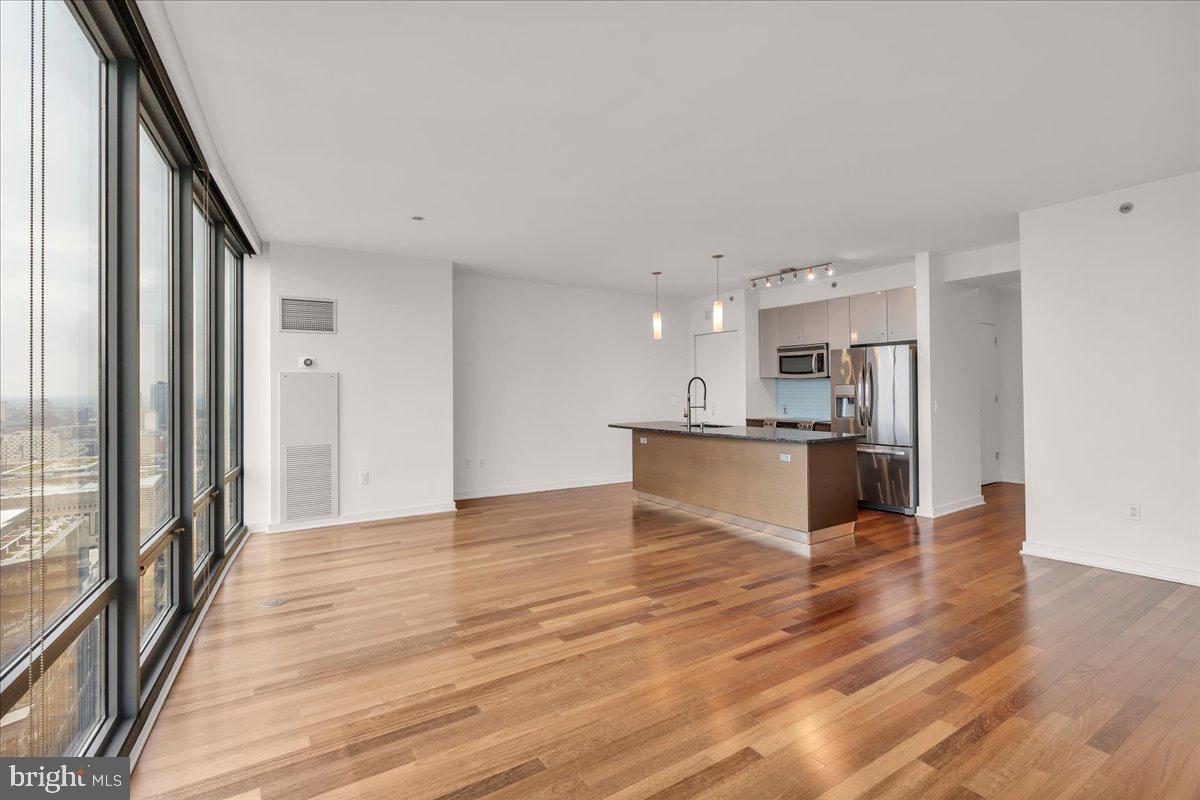 2101 Market #3704 Property Photo 10