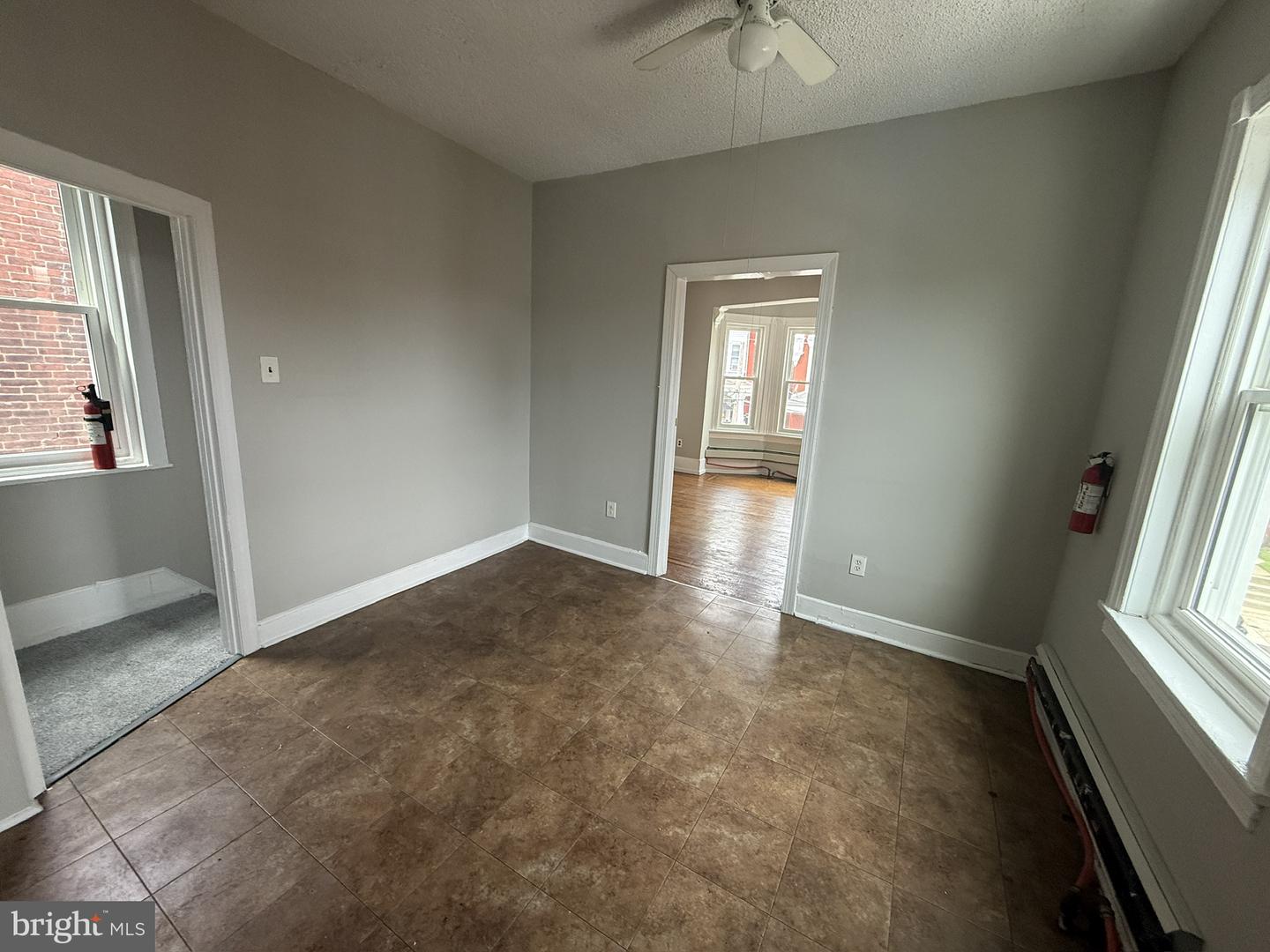 238 W Abbottsford Ave Property Photo 5