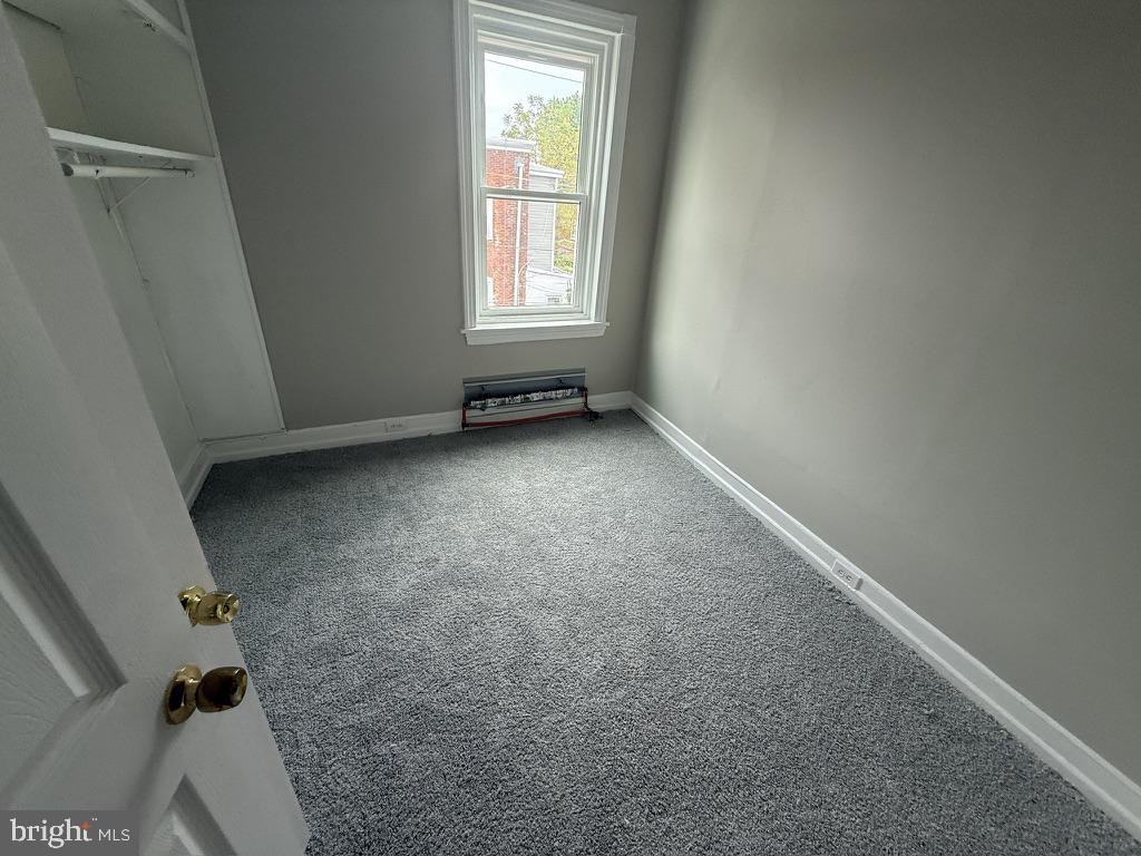 238 W Abbottsford Ave Property Photo 11