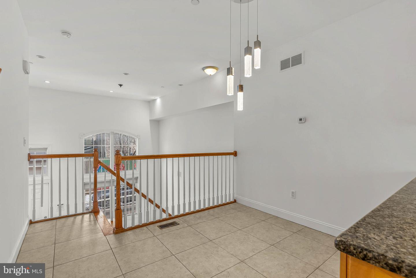 1007 N 3rd St #d Property Photo 8