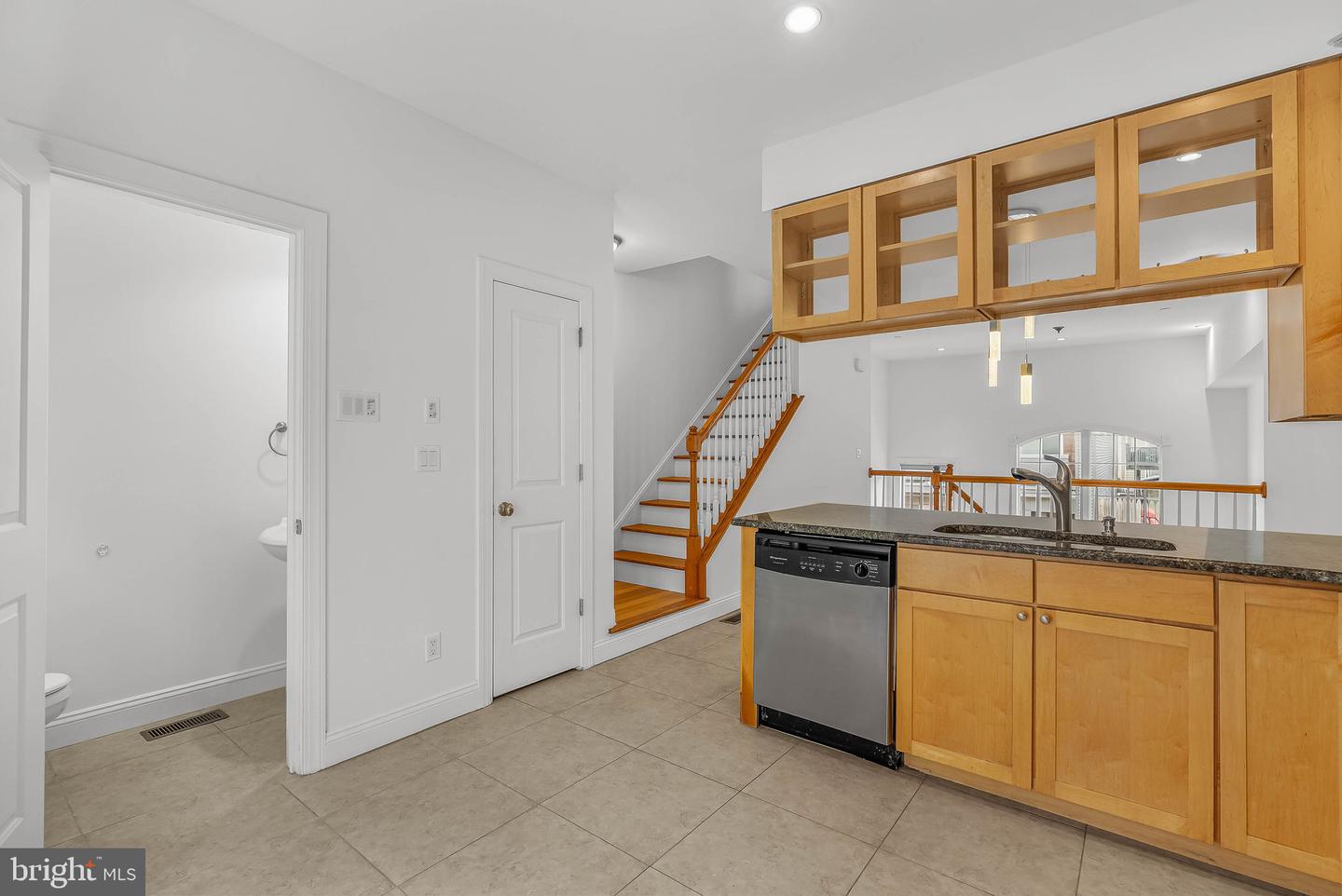1007 N 3rd St #d Property Photo 11